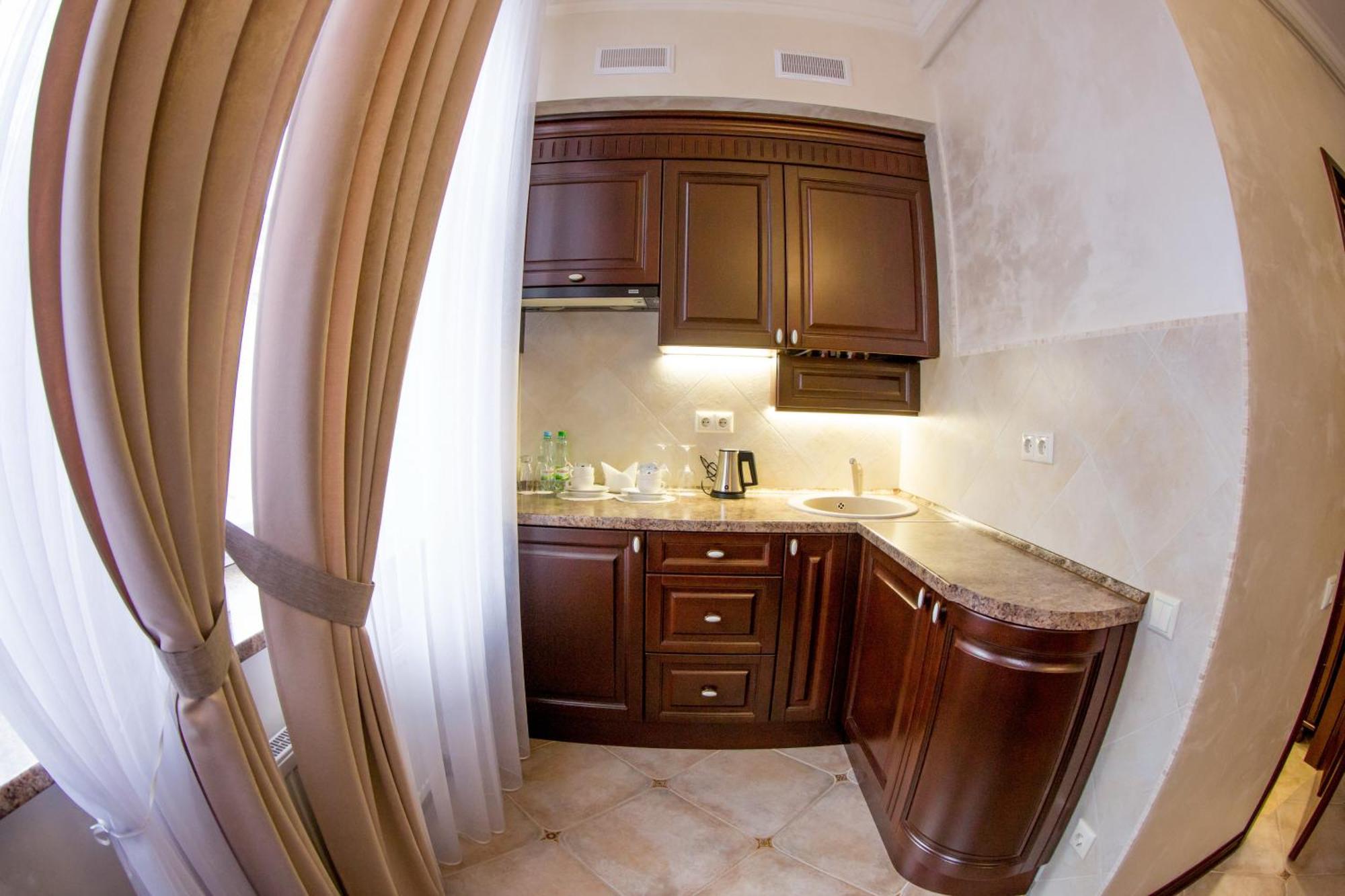 Apart-Hotel Horowitz Lviv Szoba fotó