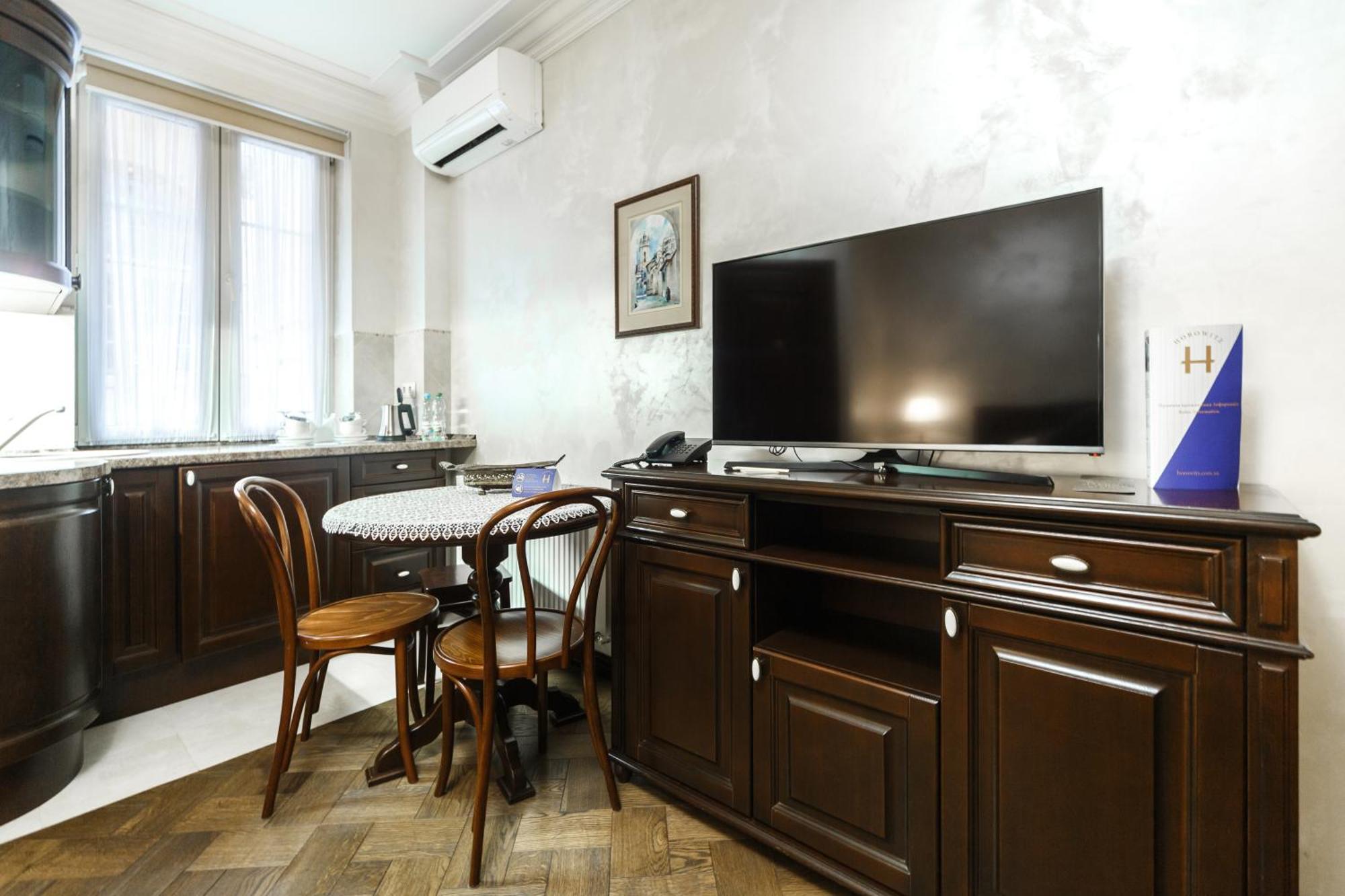 Apart-Hotel Horowitz Lviv Szoba fotó
