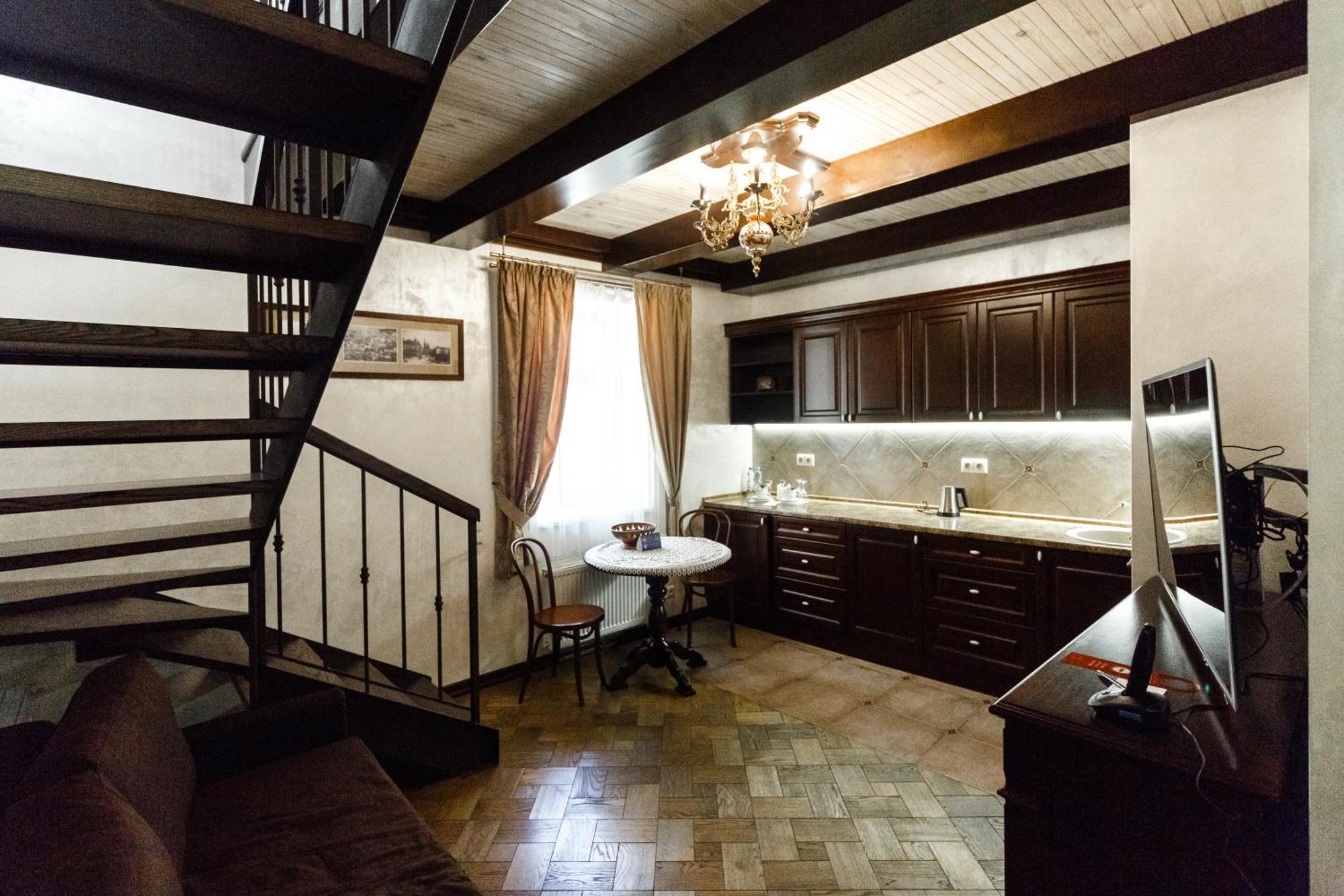 Apart-Hotel Horowitz Lviv Szoba fotó